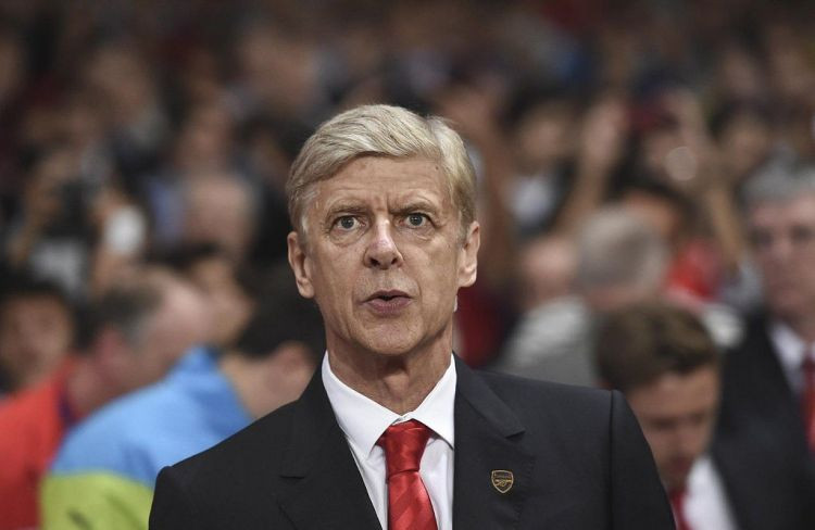 Arsenal enter race for 'New Gerard Pique'