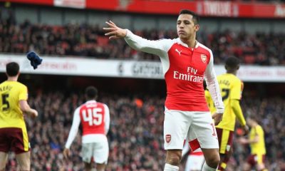 Why Ian Wright is wrong to criticise Arsenal on Ozil and Sanchez